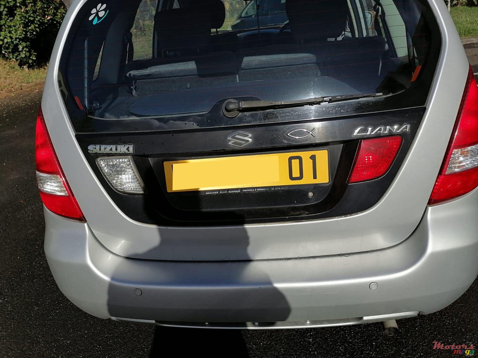 2001' Suzuki Liana photo #1