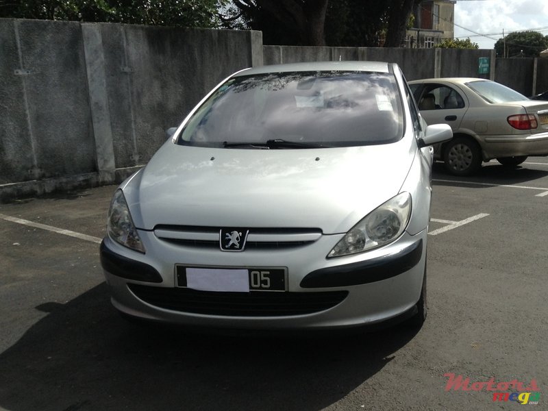 2003' Peugeot 307 photo #1