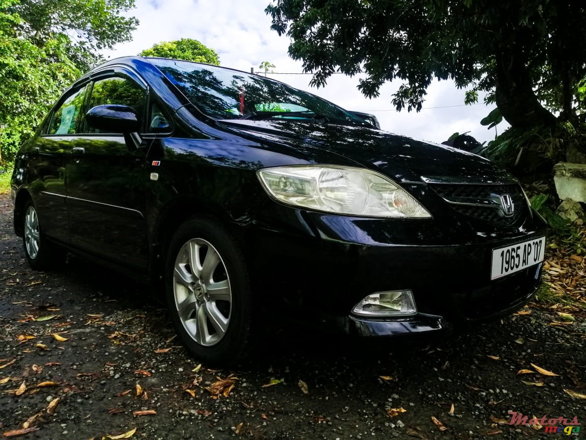 2007' Honda City photo #1