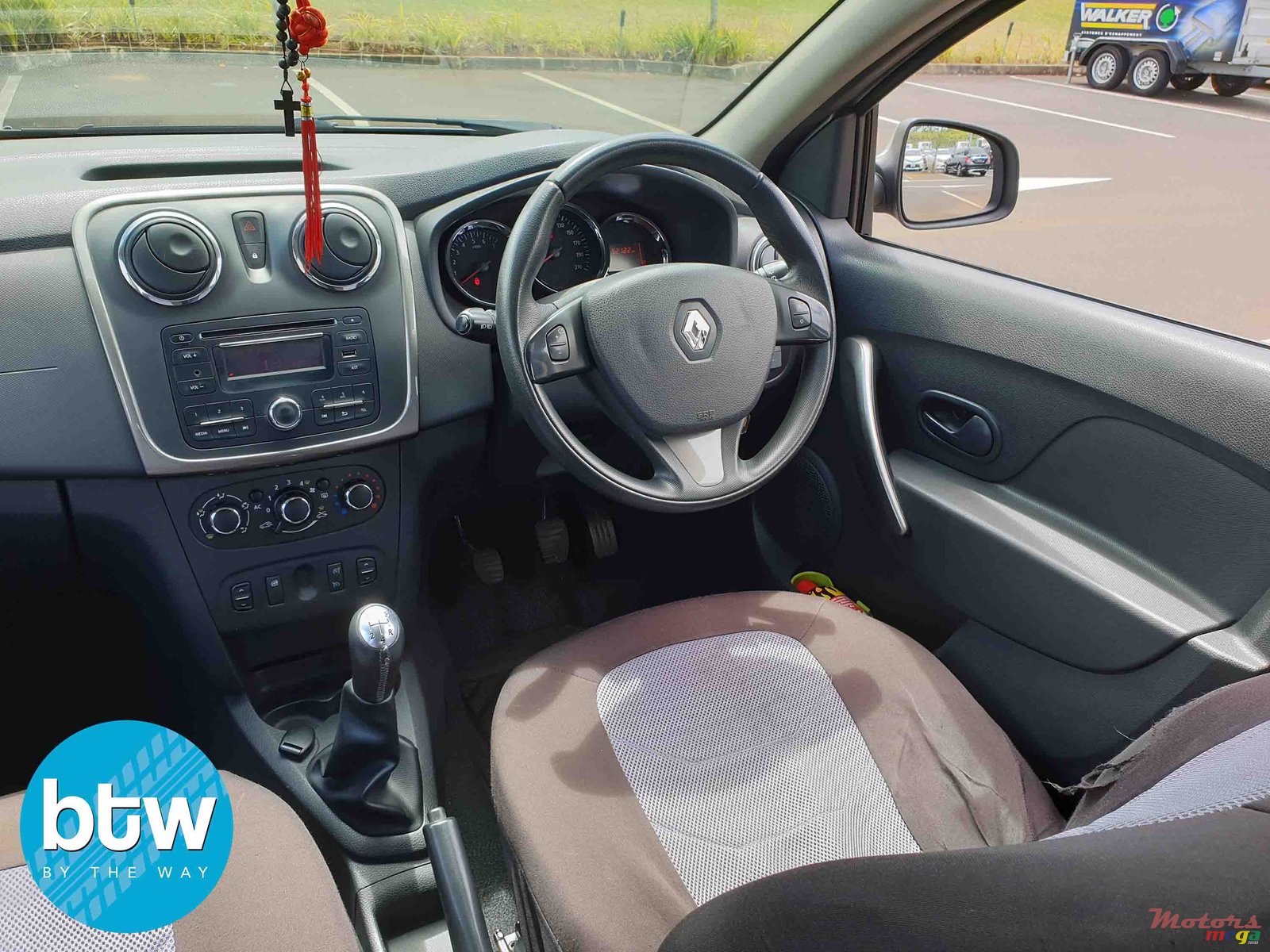 2015' Renault Sandero Stepway photo #4