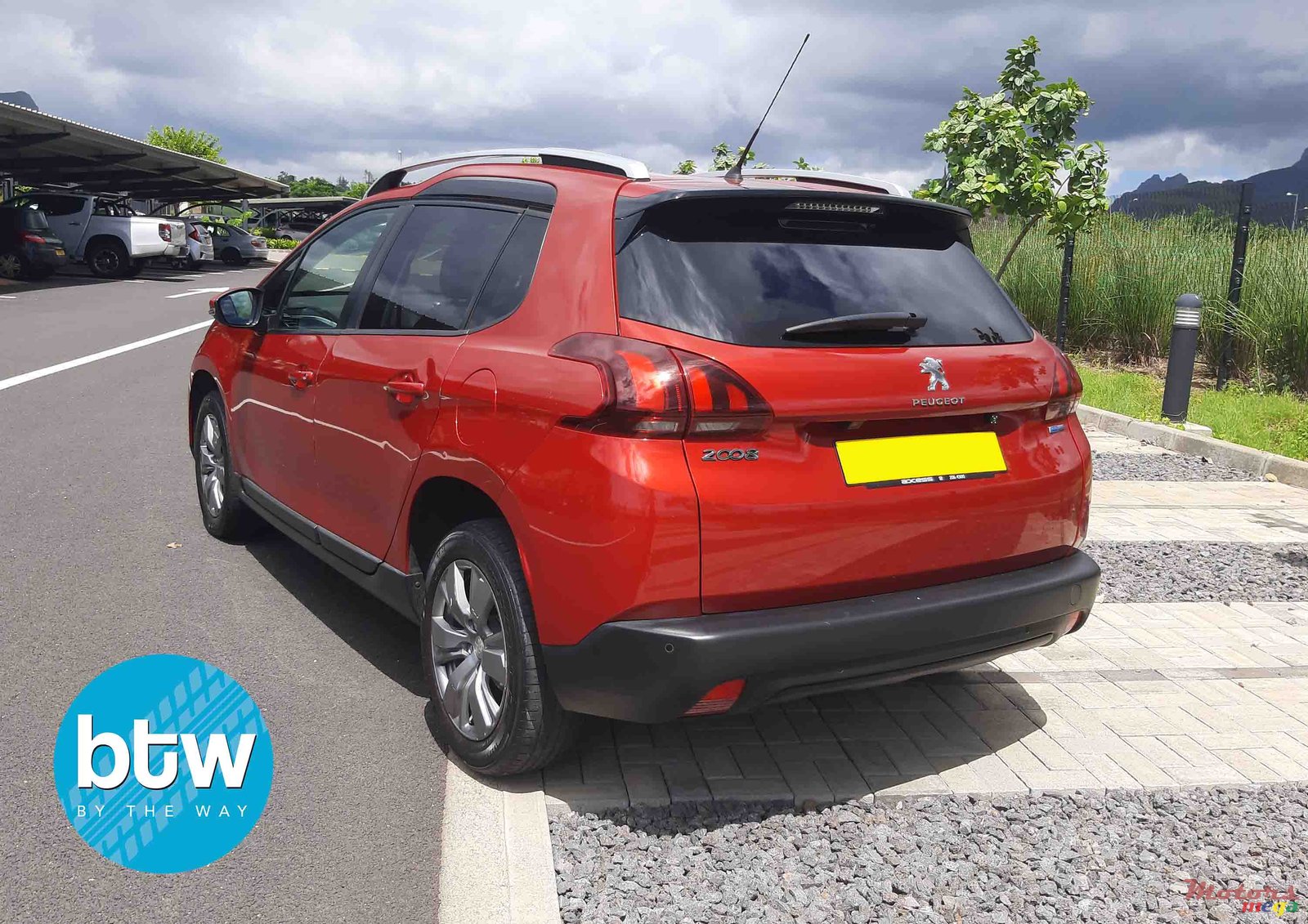 2018' Peugeot 2008 photo #3