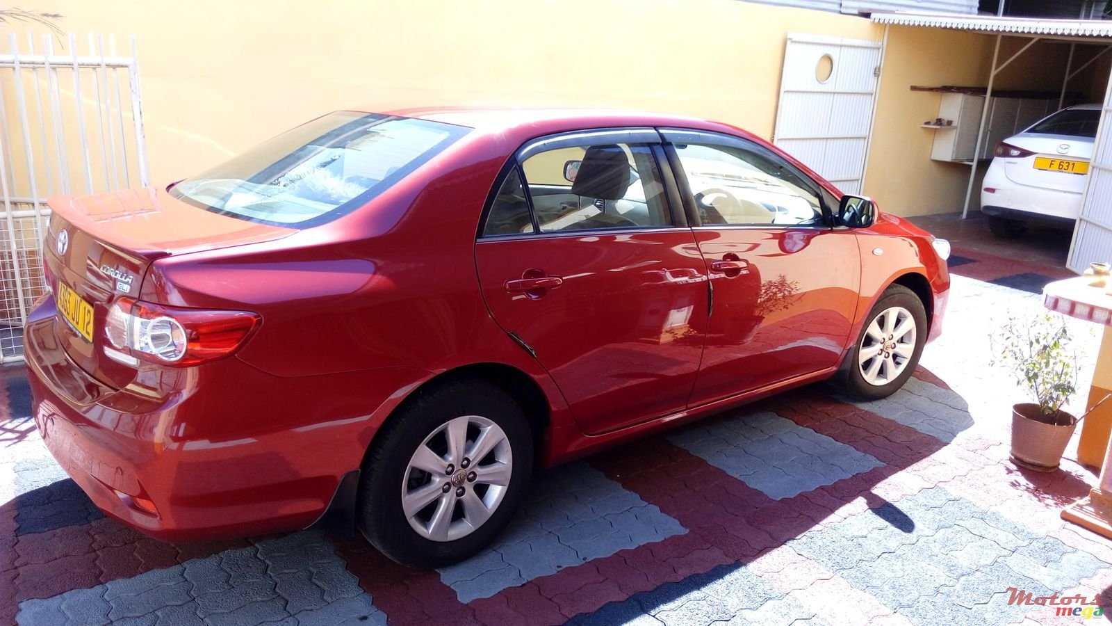 2012' Toyota photo #4