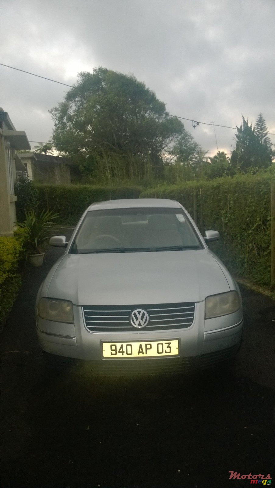 2003' Volkswagen Passat photo #1