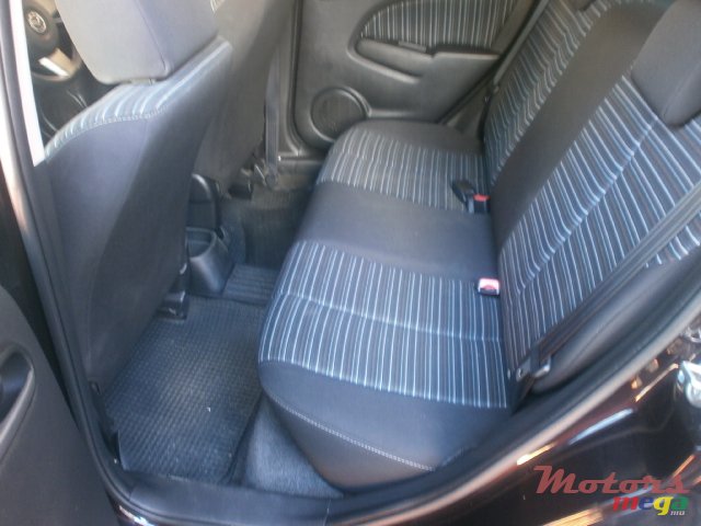 2011' Mazda Demio photo #2