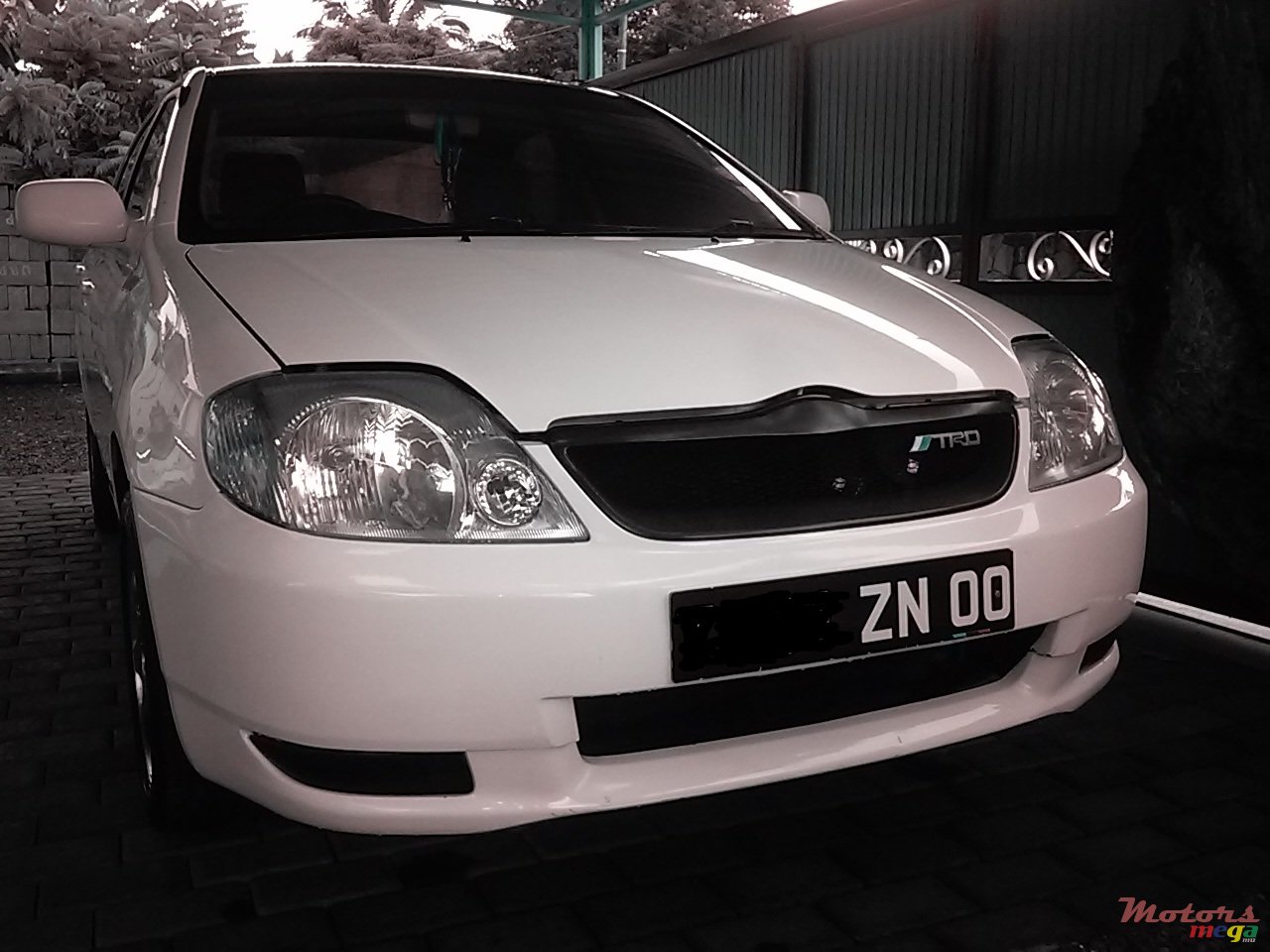 2000' Toyota Corolla yes photo #1