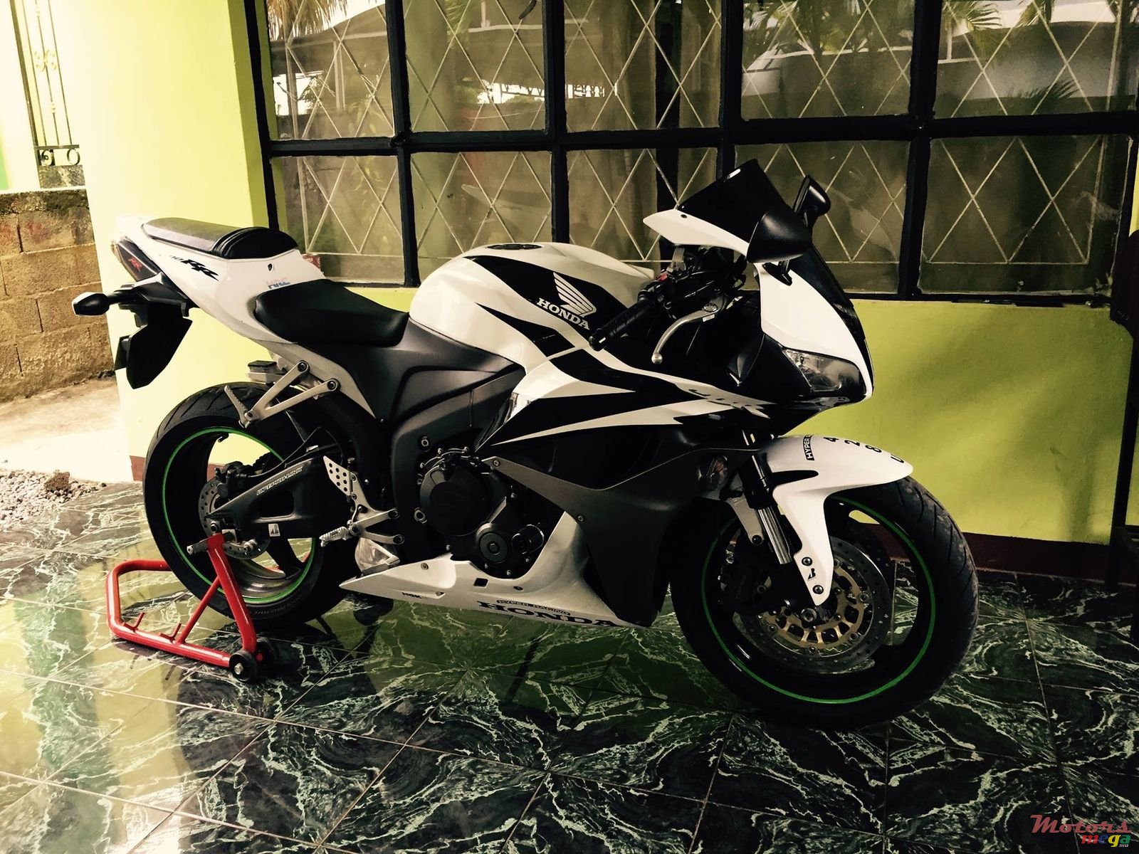 2009' Honda photo #1