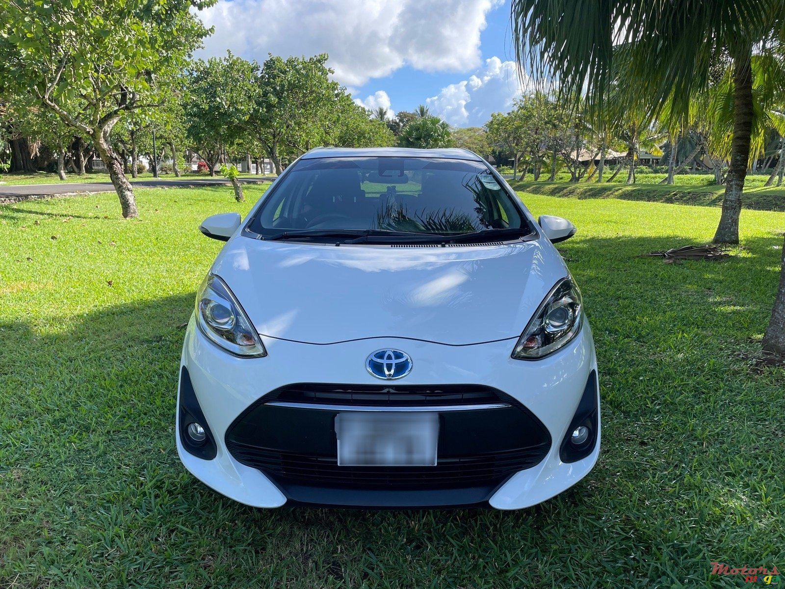 2017' Toyota Aqua photo #1