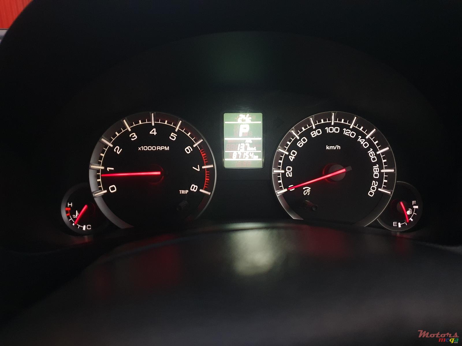 2013' Suzuki Swift photo #3