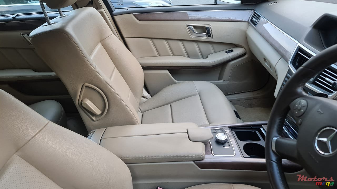 2013' Mercedes-Benz E200 photo #3