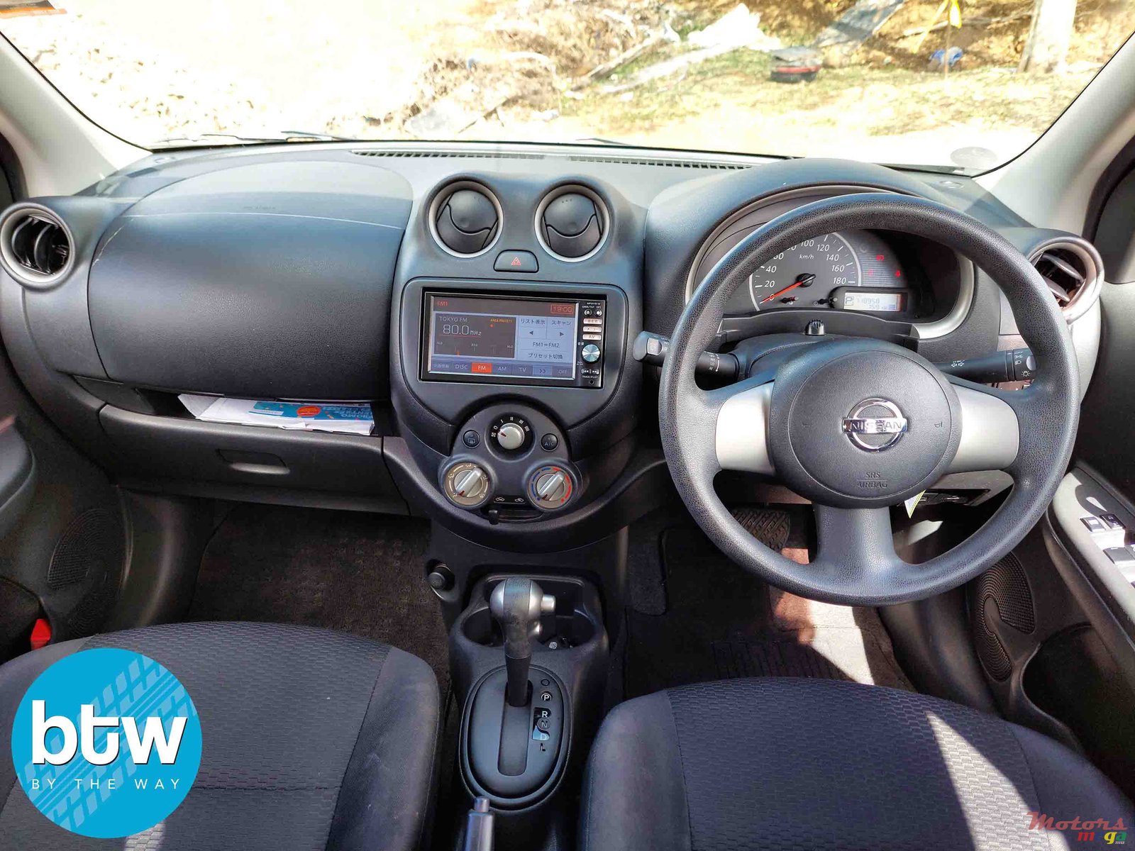 2012' Nissan March photo #6