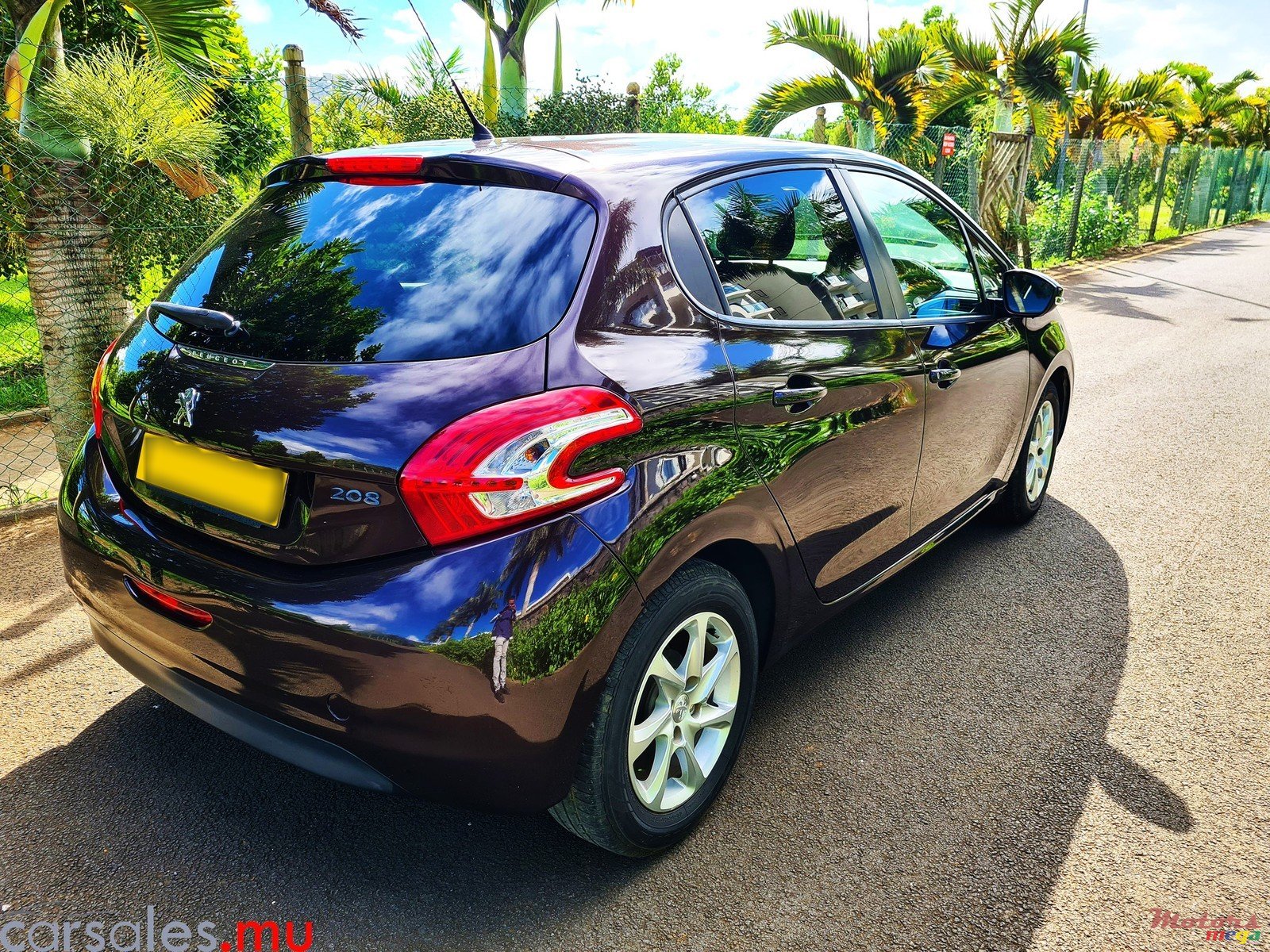 2016' Peugeot 208 1.2 photo #4