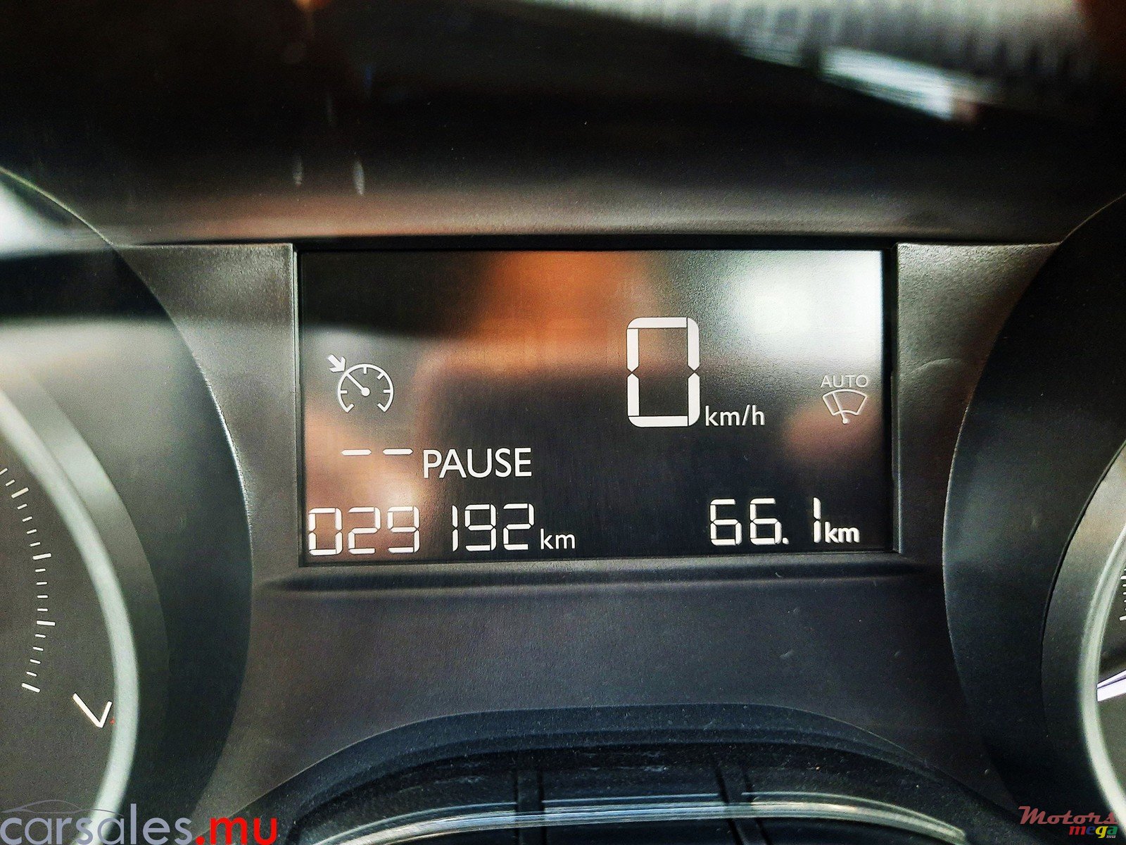 2017' Peugeot 2008 1.2 Puretech photo #7