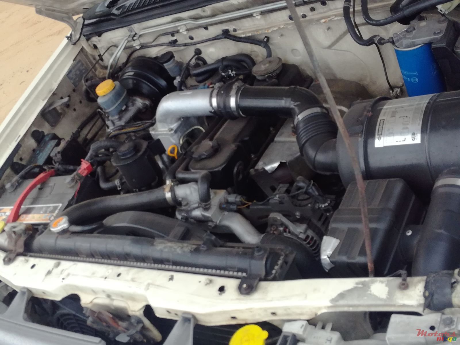 2004' Nissan Navara photo #3