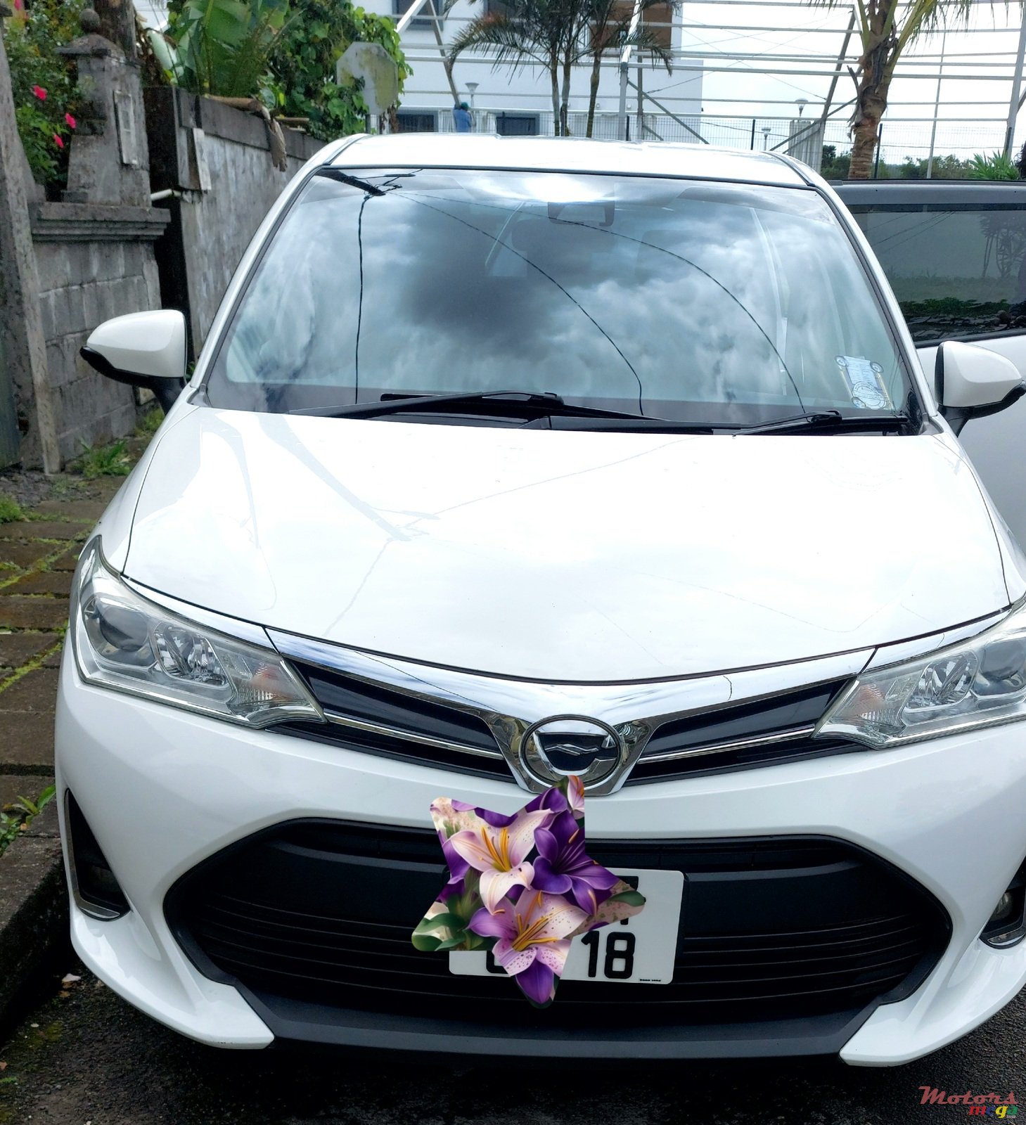 2018' Toyota Fielder photo #2