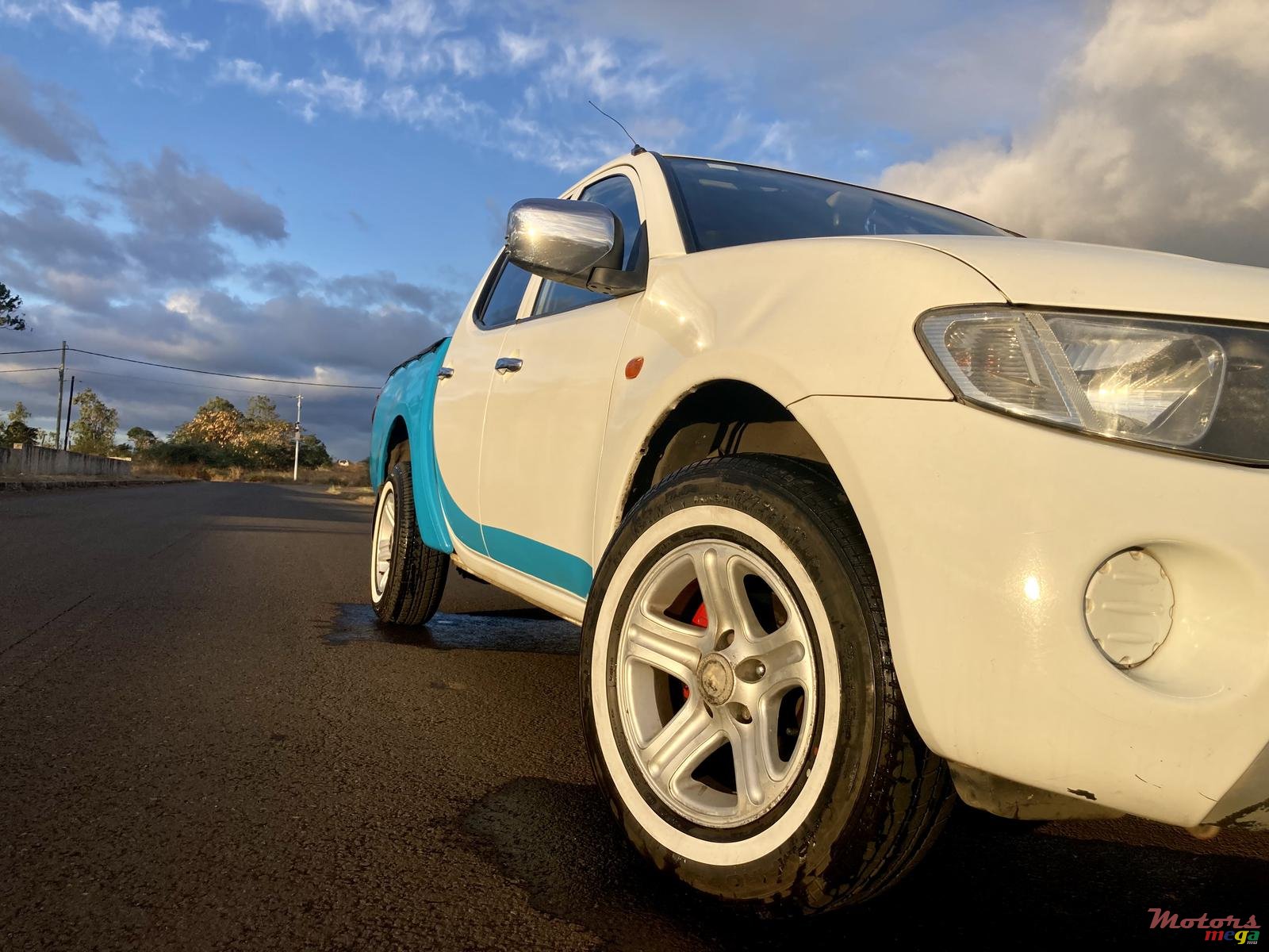 2008' Mitsubishi L 200 photo #1