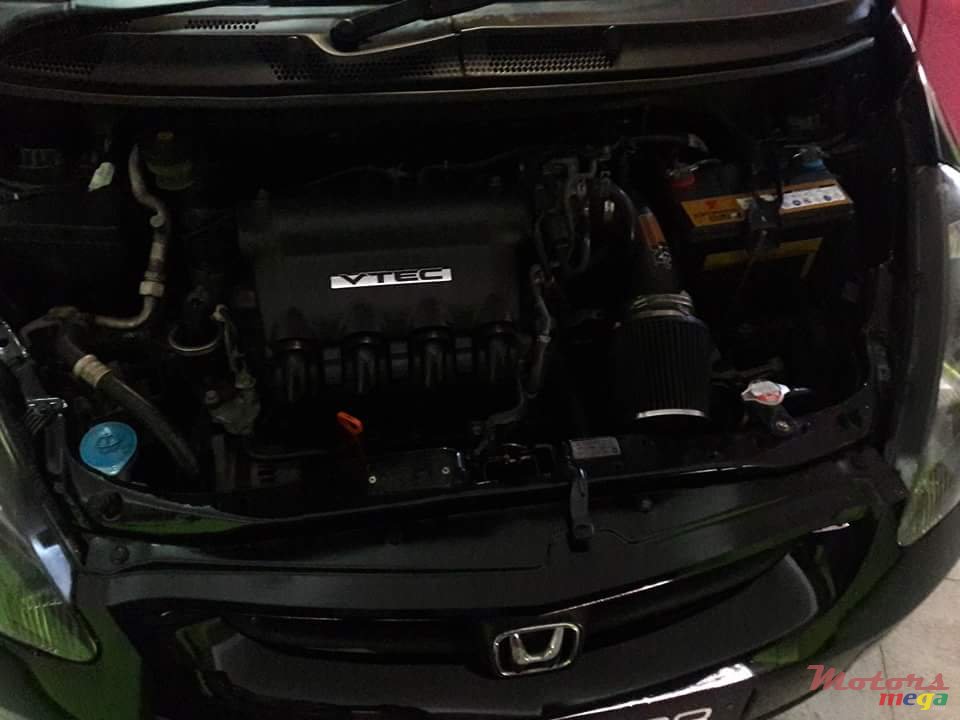 2003' Honda Fit photo #2