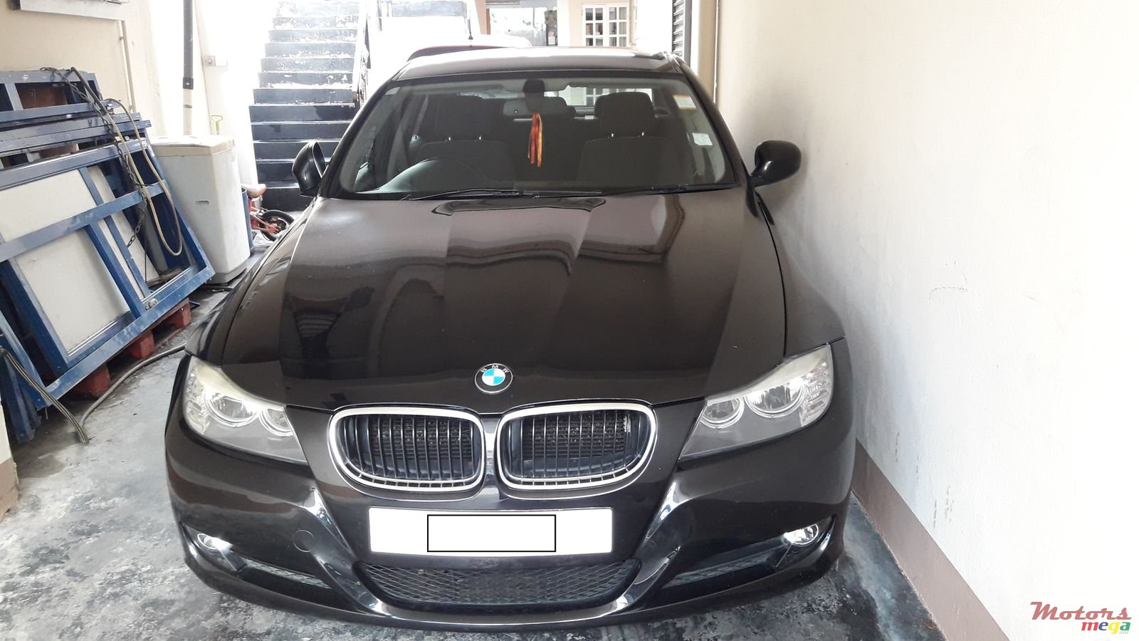 2008' BMW 318 photo #2