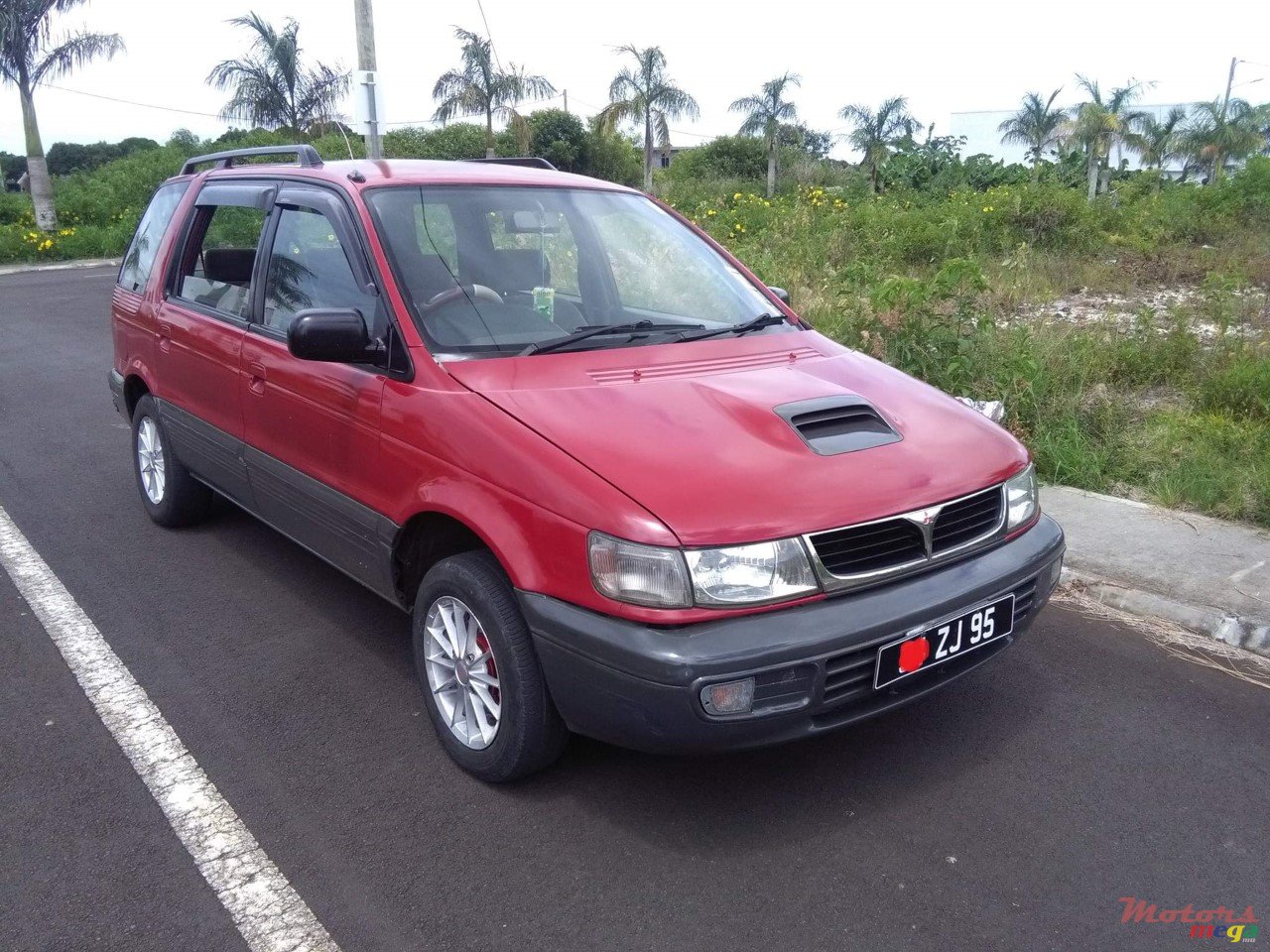 1995' Mitsubishi photo #4