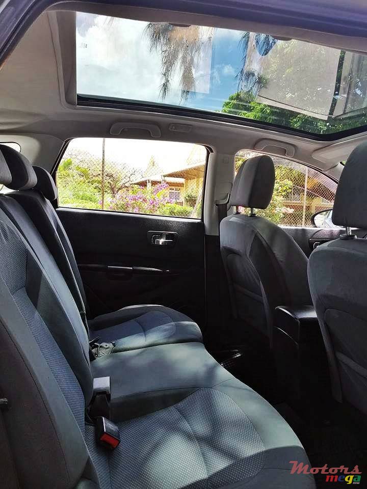 2012' Nissan Qashqai+2 (call 54227164) photo #4