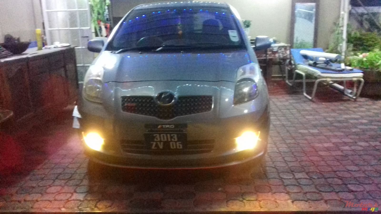 2006' Toyota Vitz photo #5