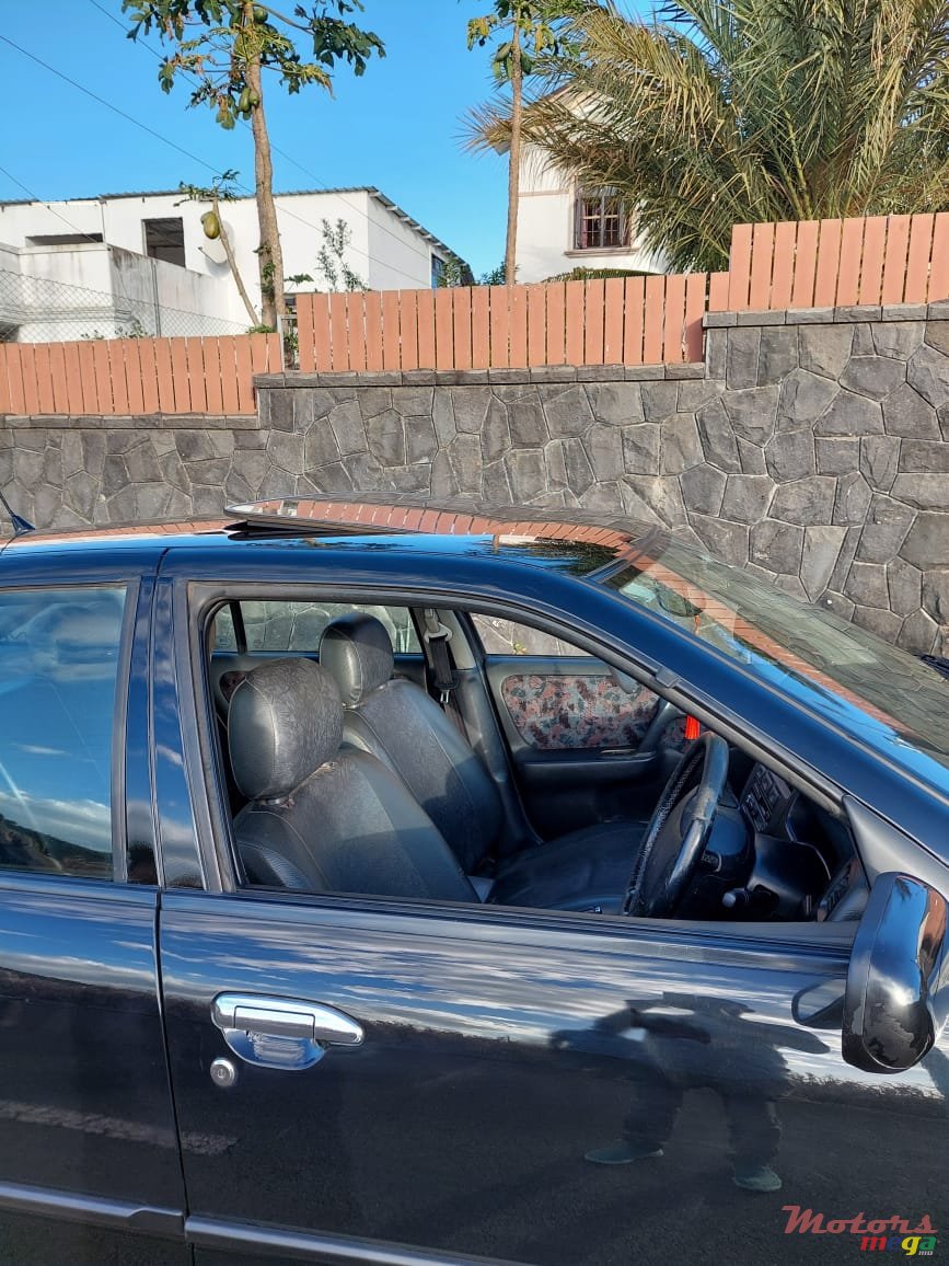 1999' Nissan Primera photo #3