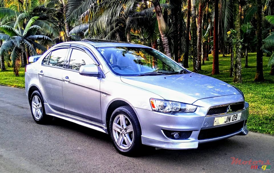 2009' Mitsubishi Lancer EX GLS Full Executive photo #3