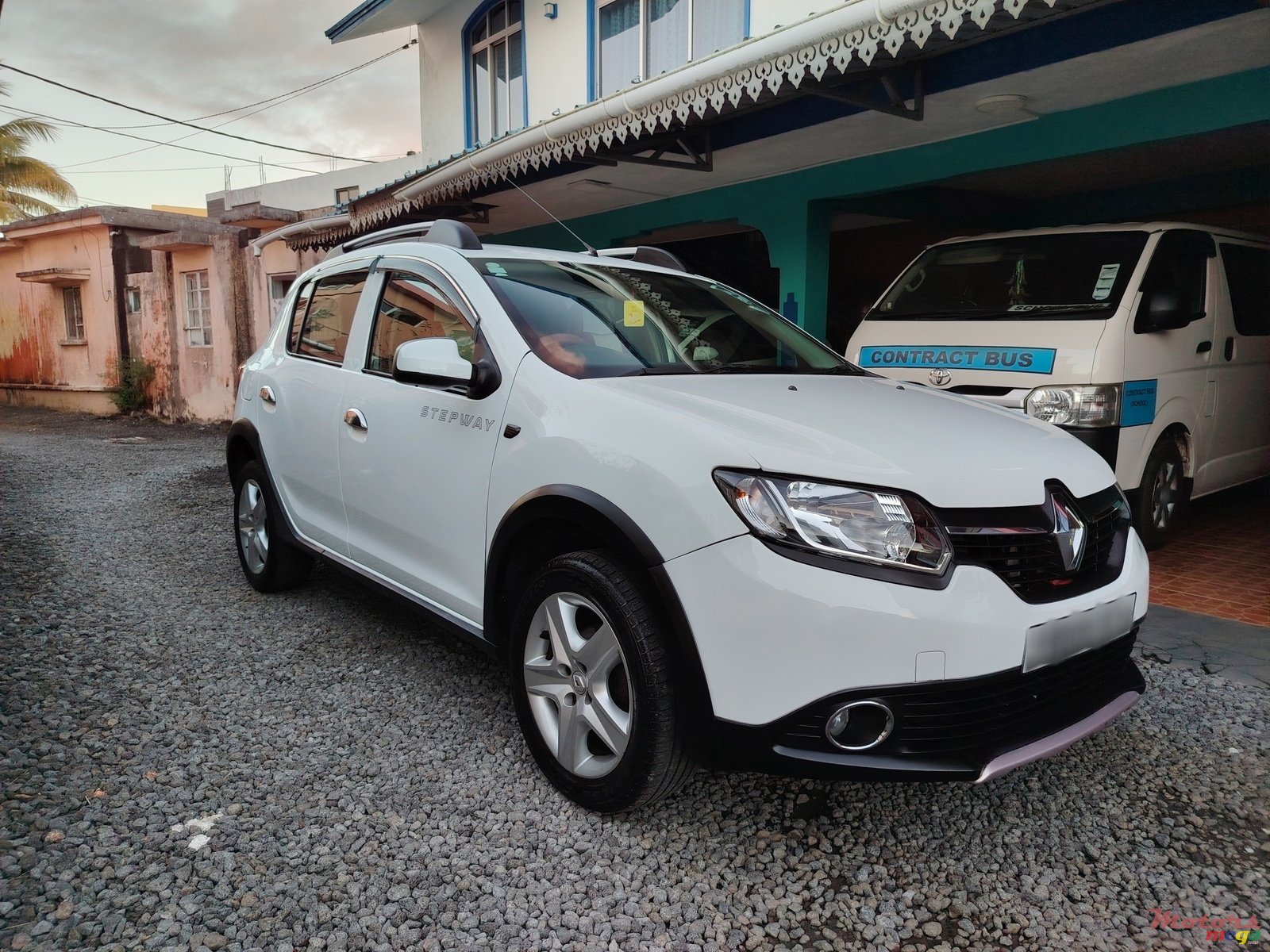 2016' Renault Sandero StepWay photo #1