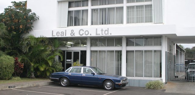 The Second Hand Car Dealers Accuse Leal to Scare Customers