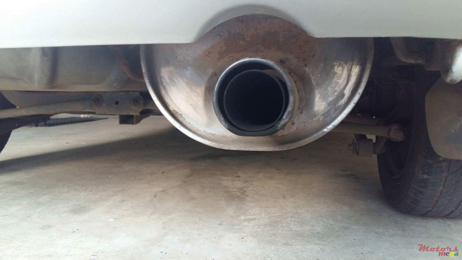 1999' Mazda 323 photo #7