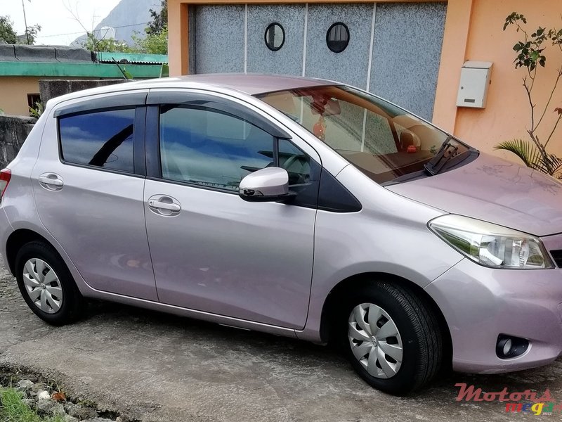 2011' Toyota Vitz photo #3