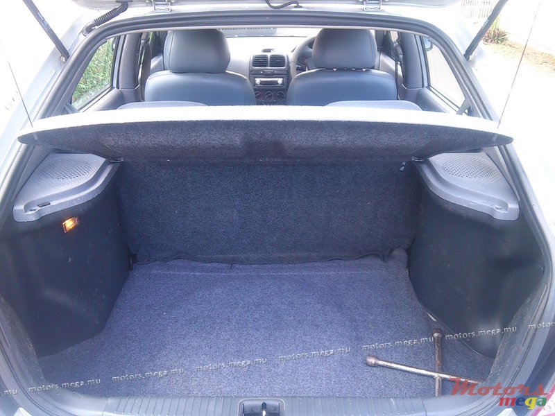 2004' Hyundai Accent photo #7