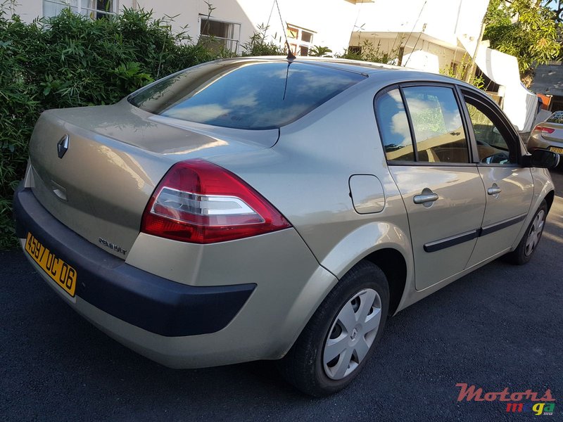 2006' Renault Megane photo #4