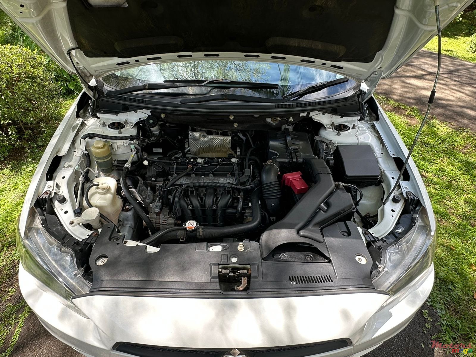 2015' Mitsubishi Lancer Ex photo #5