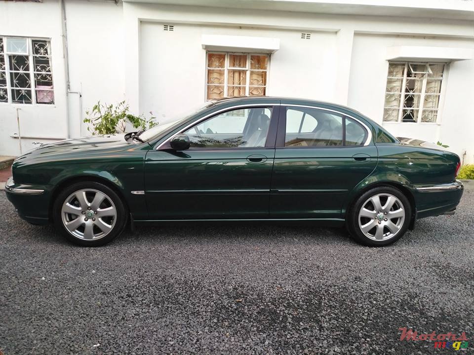 2005' Jaguar X-Type Sovereign photo #3