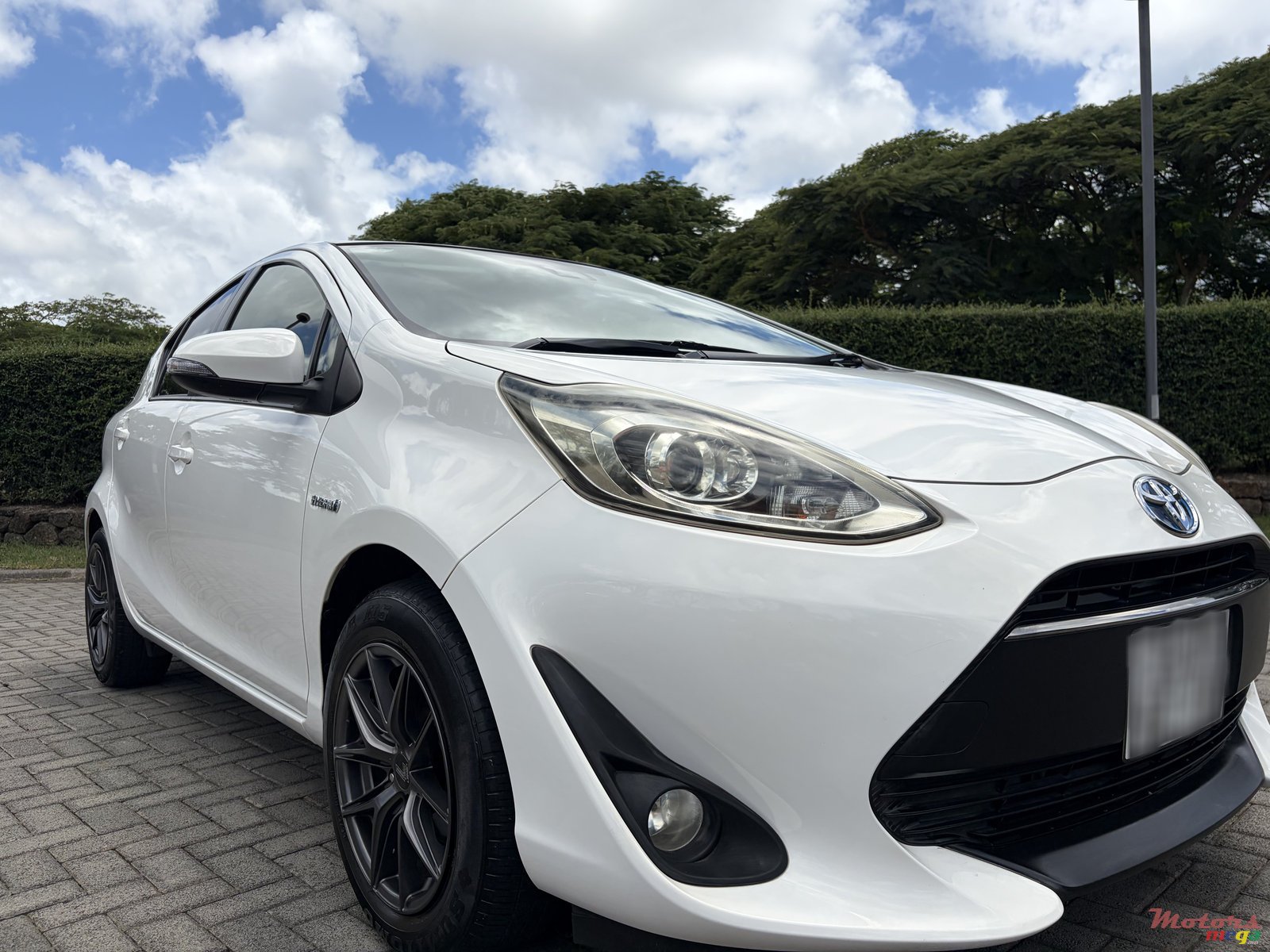 2018' Toyota Aqua photo #1
