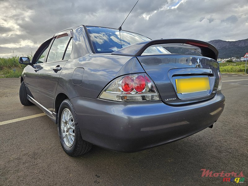 2006' Mitsubishi Lancer GLX photo #3