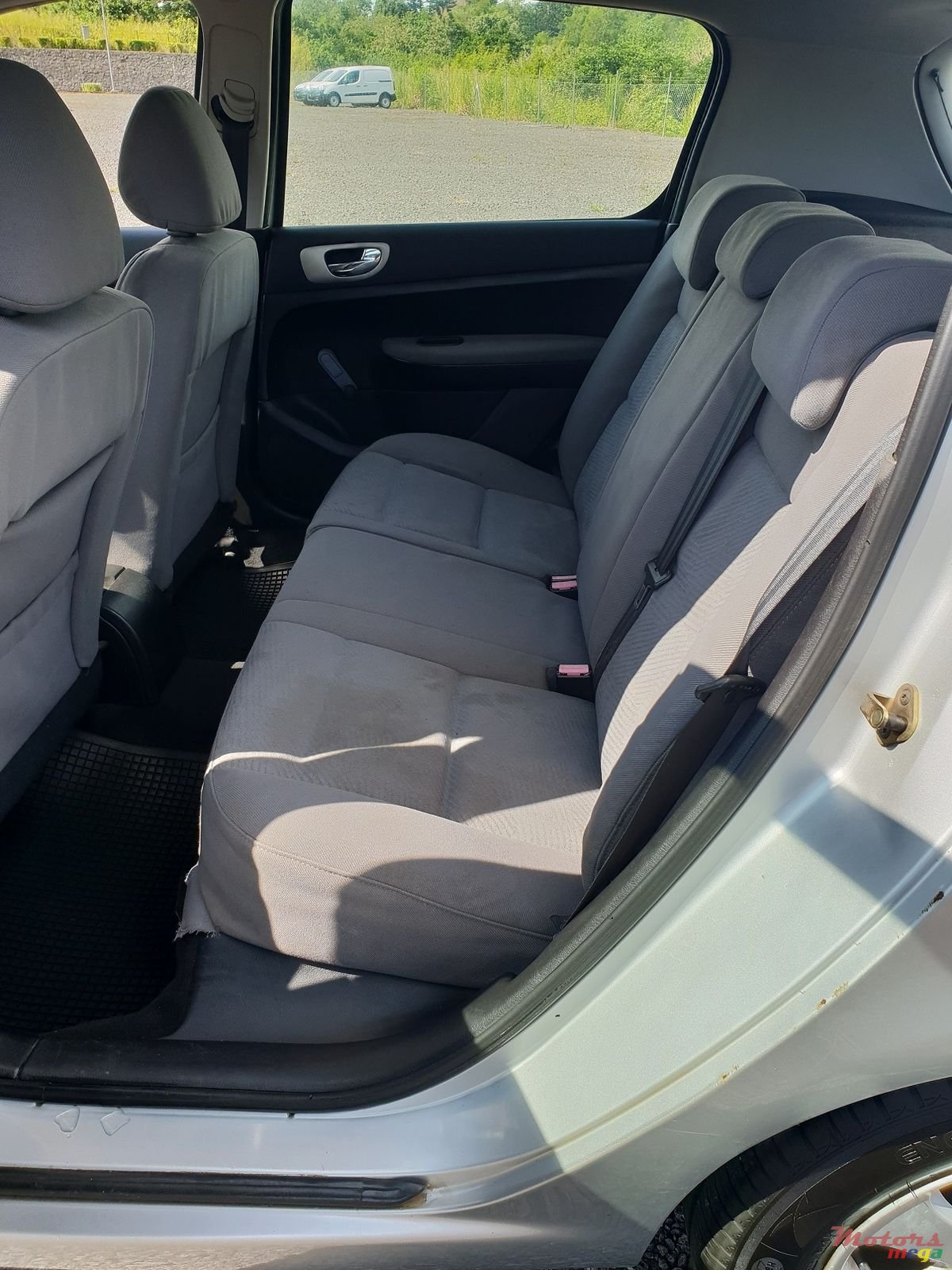 2002' Peugeot 307 HDI photo #4