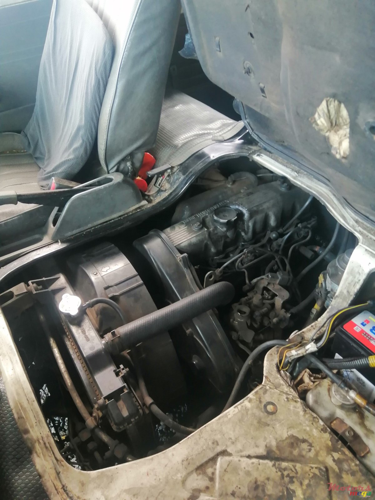 2004' Mitsubishi photo #1