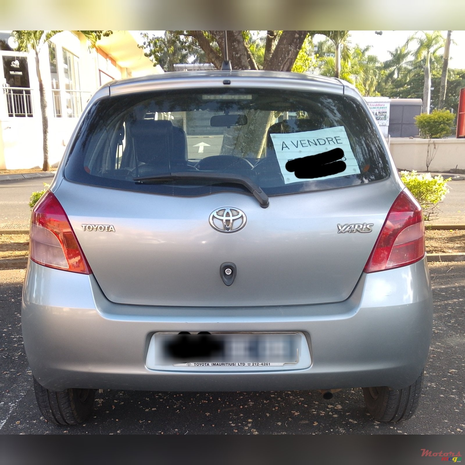 2008' Toyota Yaris photo #5