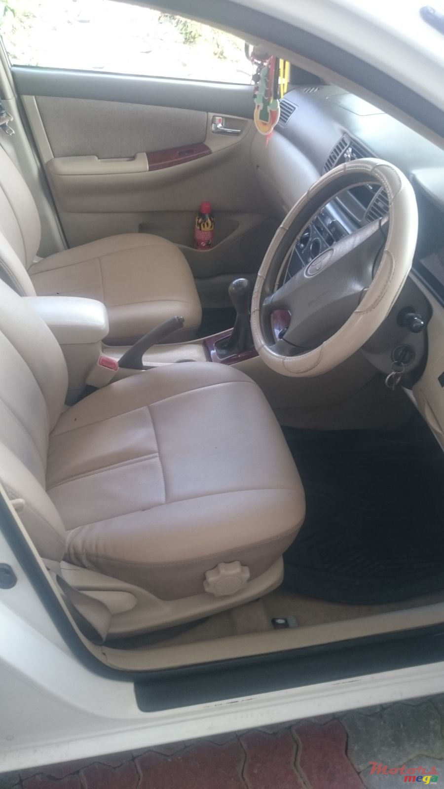 2003' Toyota Corolla NZE photo #5