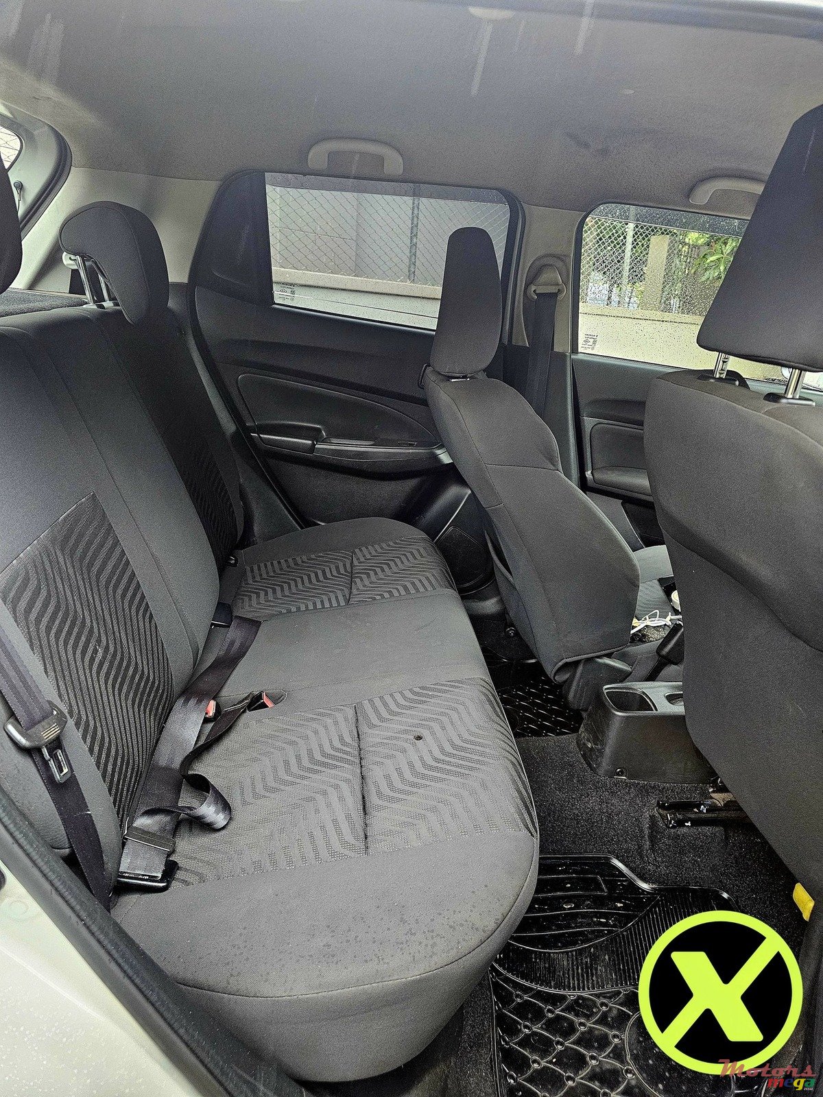 2020' Suzuki Swift photo #5