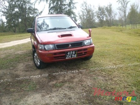 1994' Mitsubishi RVR : essence + gaz photo #6