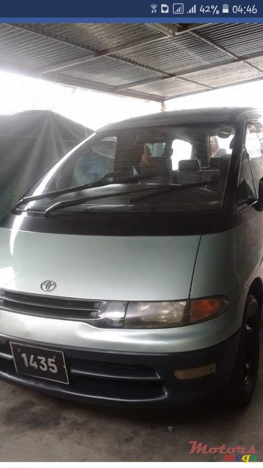 1992' Toyota Estima photo #3