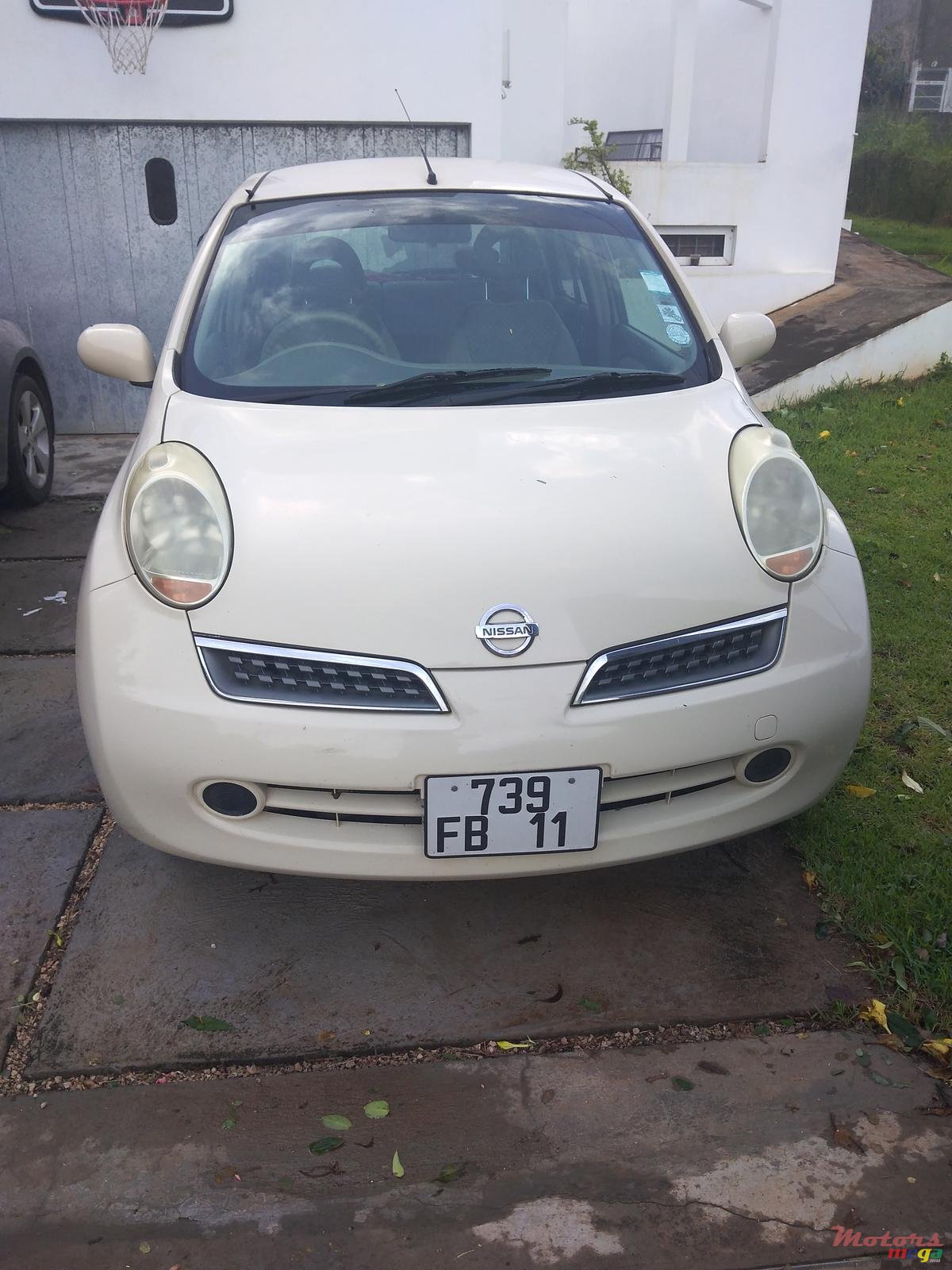 2011' Nissan March photo #2