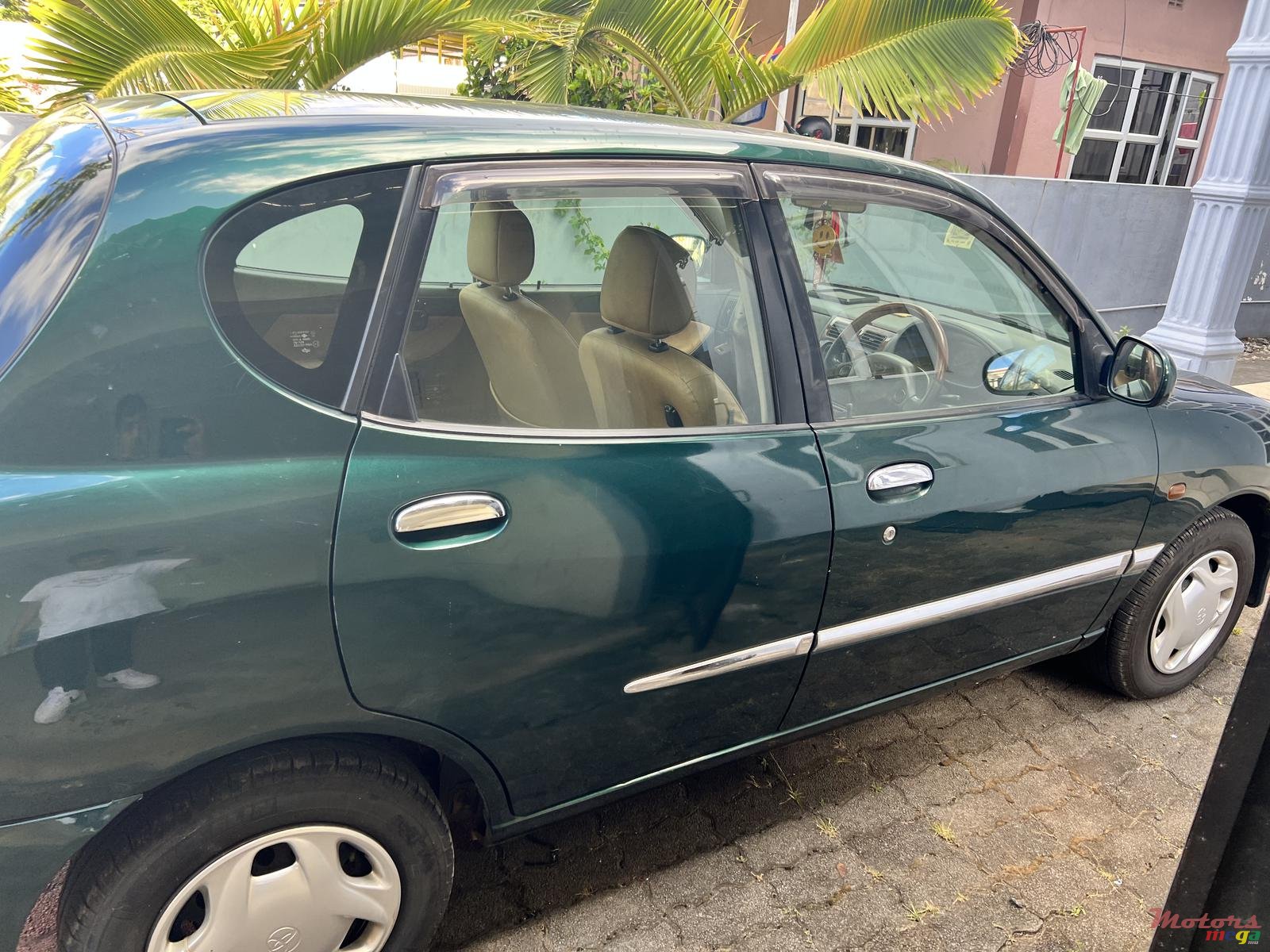 2003' Toyota Vitz Duet 1.0L photo #7