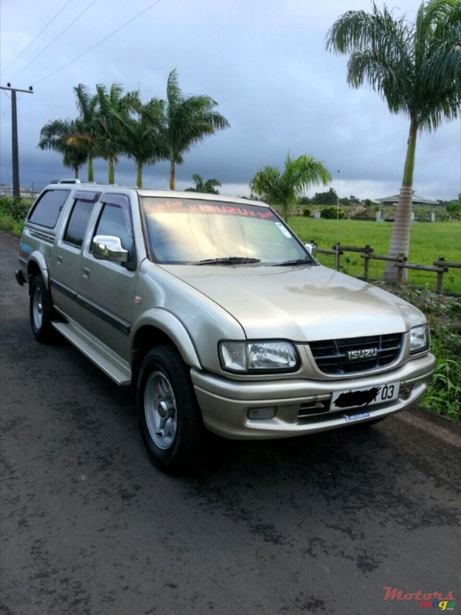 2003' Isuzu LS 2.8 turbo Japan photo #1