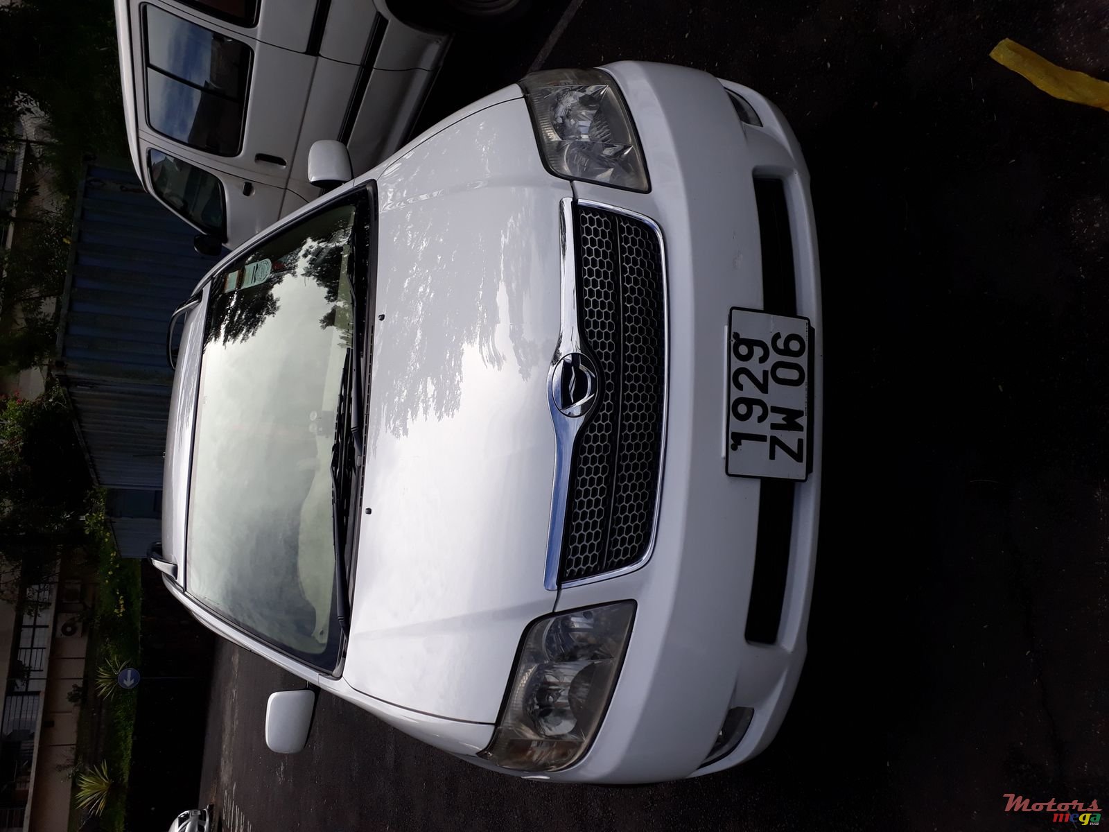 2006' Toyota F Fielder XG Edition photo #1