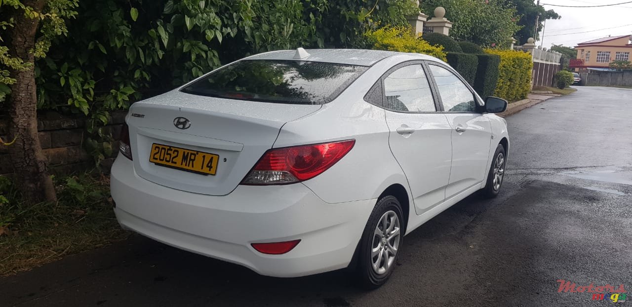 2014' Hyundai Accent photo #1