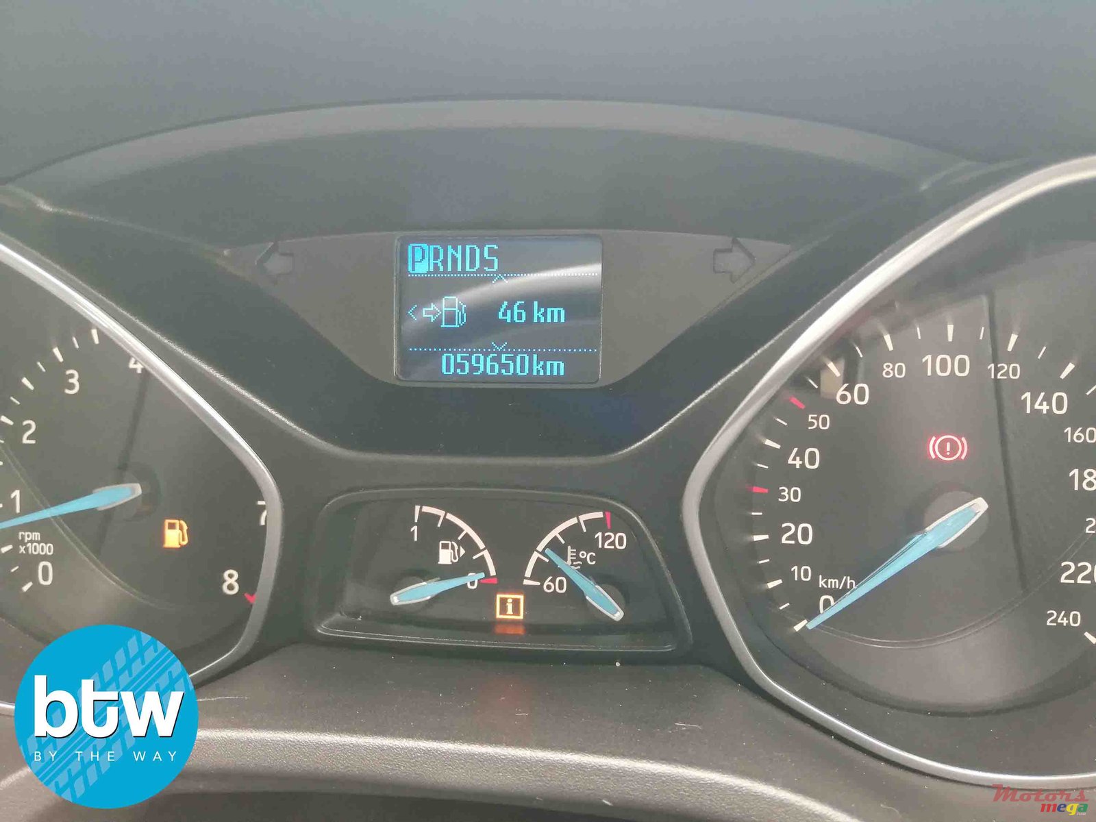 2016' Ford Focus photo #7