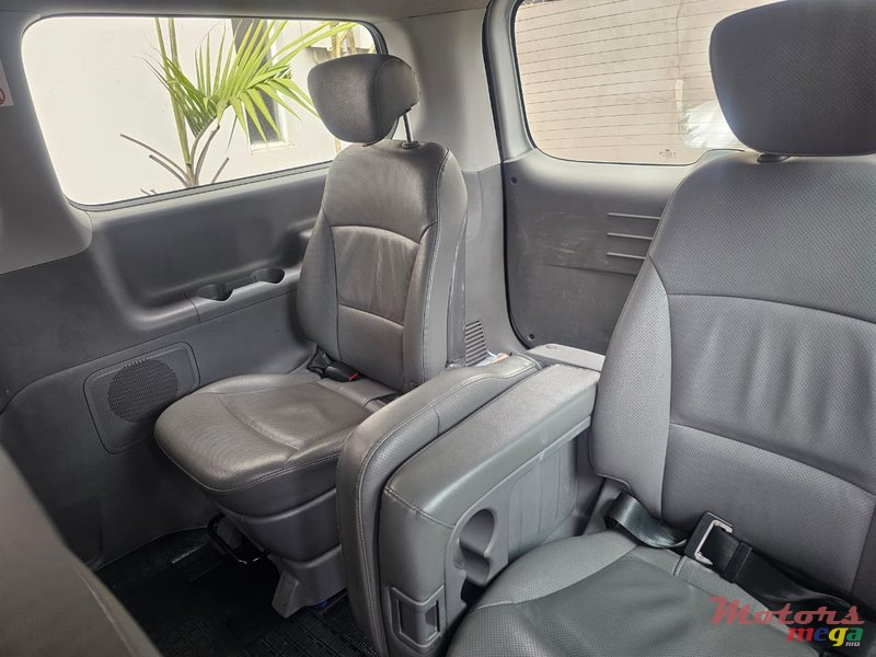 2018' Hyundai H-1 photo #4